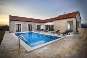 Villa Mala